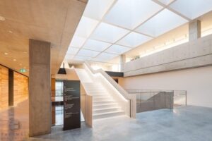 lightrail_SS38_LED_handrail_Chau_chak_museum4